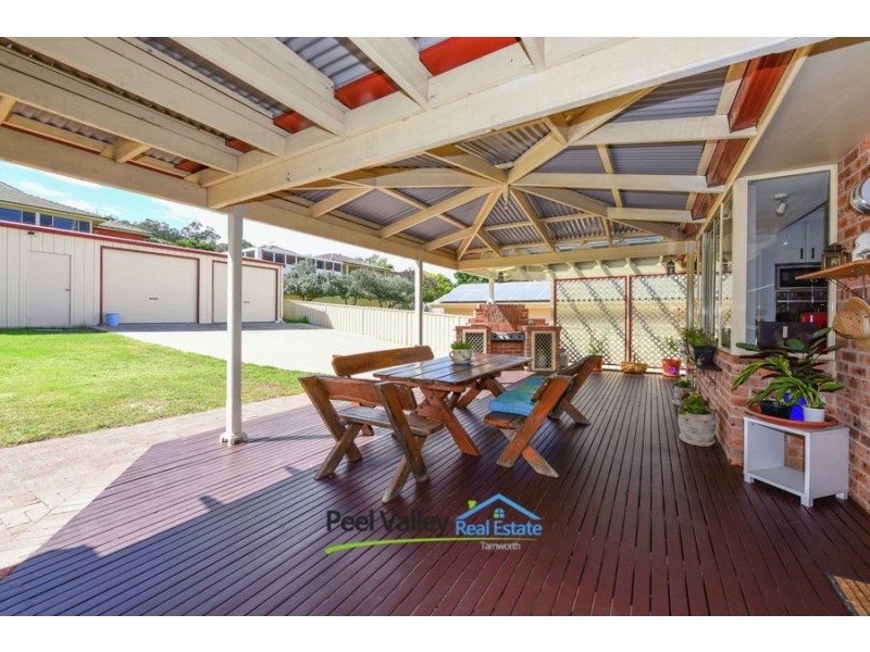 8 Brolga Way, Tamworth NSW 2340