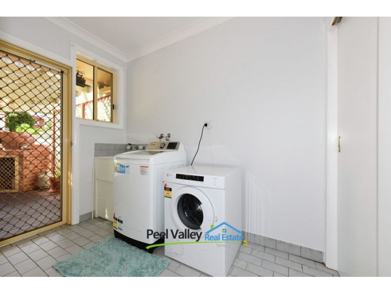 8 Brolga Way, Tamworth NSW 2340