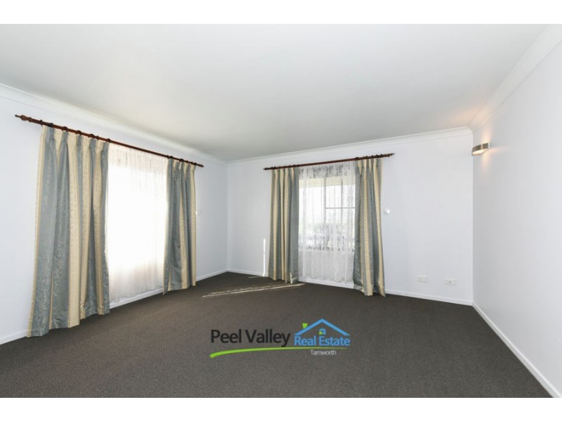 5 Lawrence Avenue, Tamworth NSW 2340
