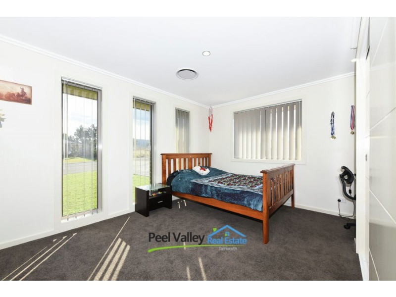 12 Orchid Drive, Kootingal NSW 2352