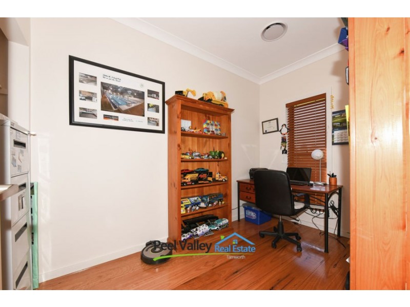 3 Garrison Court, Tamworth NSW 2340