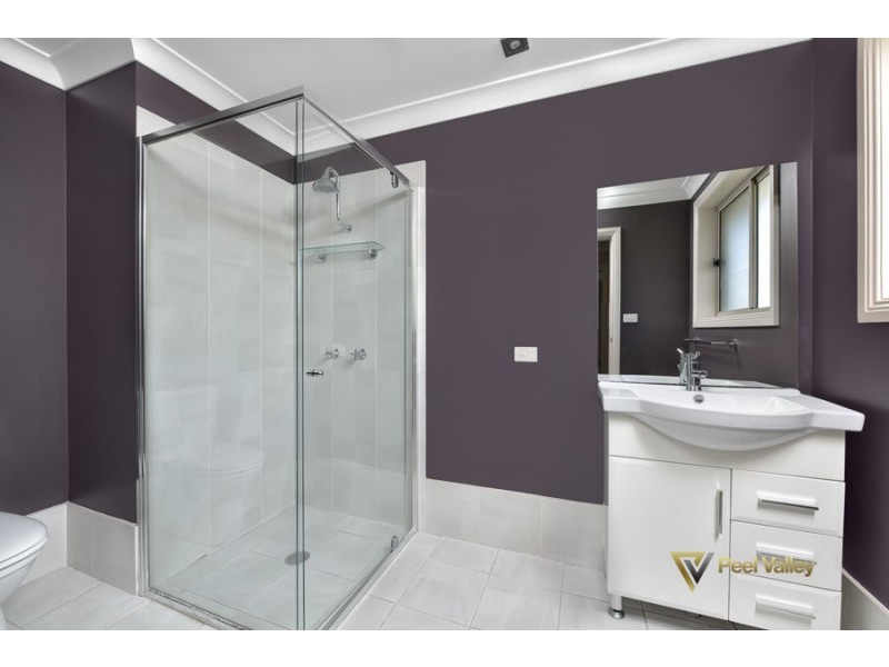 9A The Grove, Tamworth NSW 2340