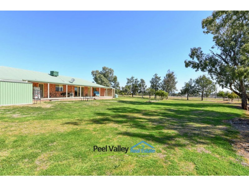 68 Warrah Road, Tamworth NSW 2340