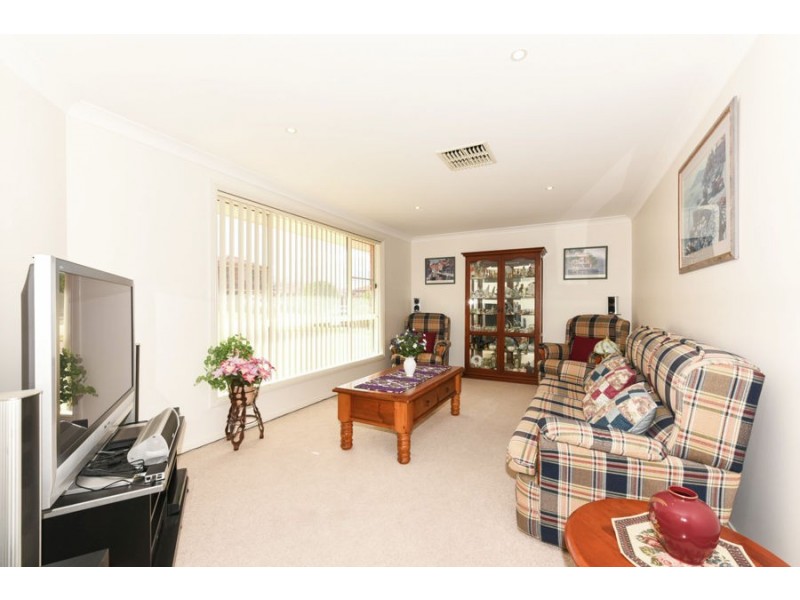 19 Ebony Close, Tamworth NSW 2340