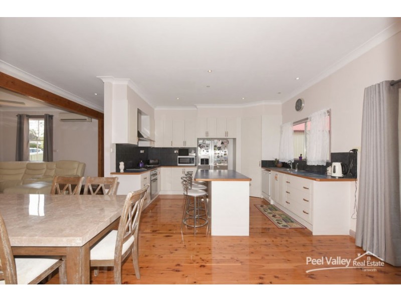 19 Denman Avenue, Kootingal NSW 2352