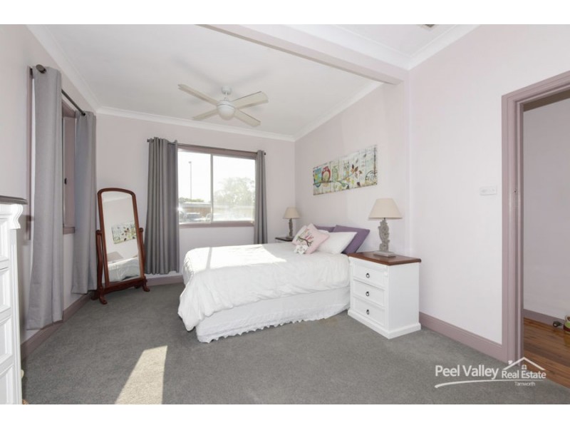 19 Denman Avenue, Kootingal NSW 2352