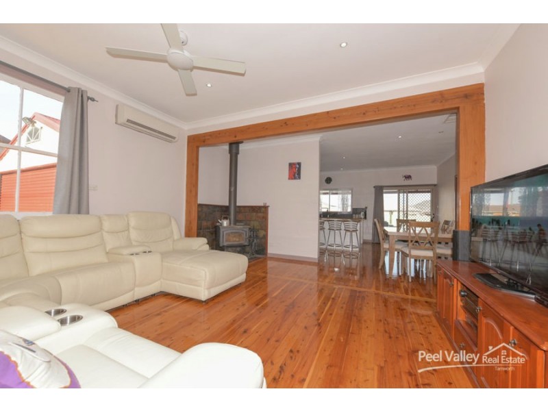 19 Denman Avenue, Kootingal NSW 2352