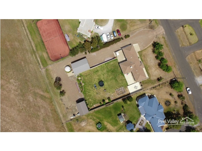 34 Palmer Drive, Tamworth NSW 2340