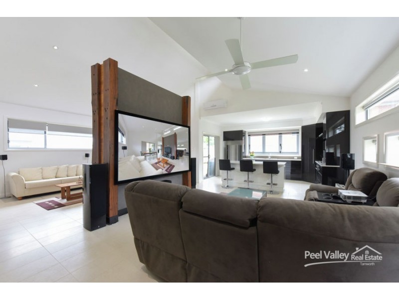 42 Johnston Street, Tamworth NSW 2340