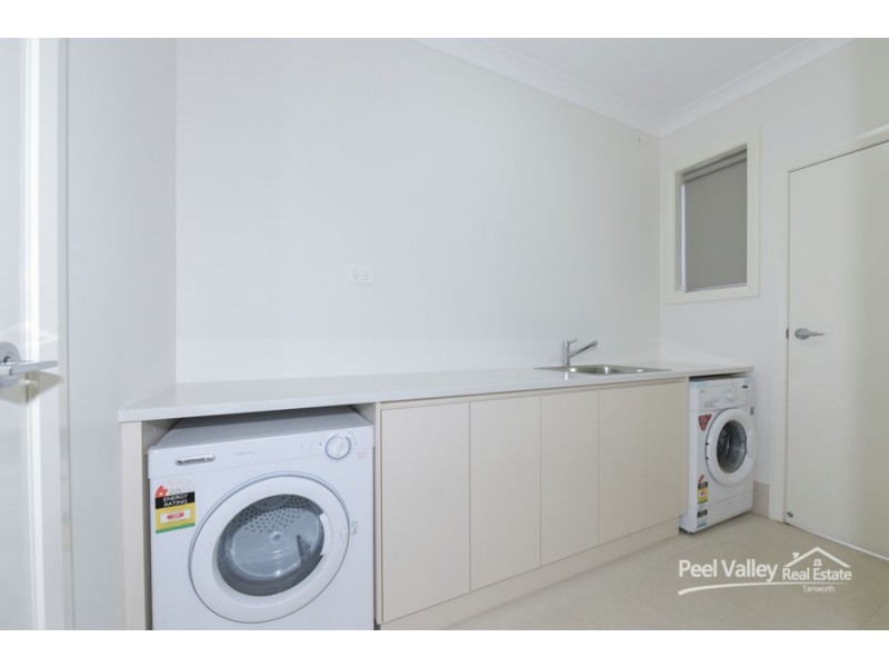 42 Johnston Street, Tamworth NSW 2340