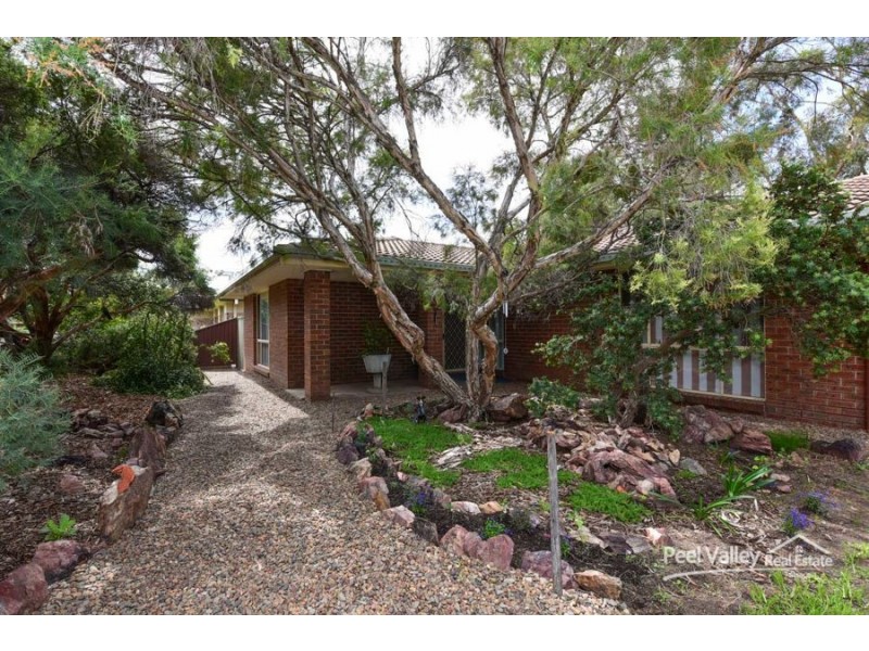 20 Carole Drive, Kootingal NSW 2352