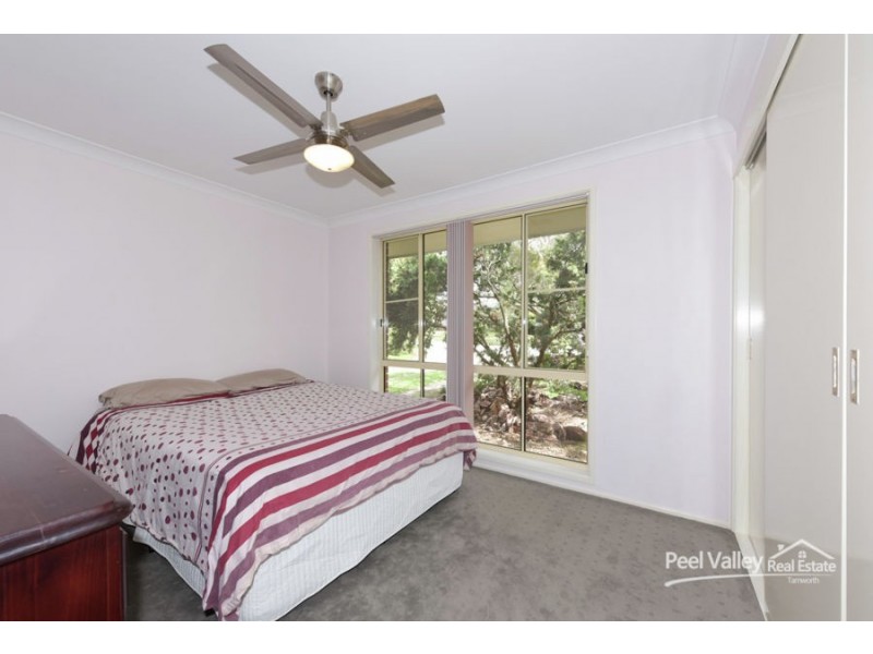 20 Carole Drive, Kootingal NSW 2352