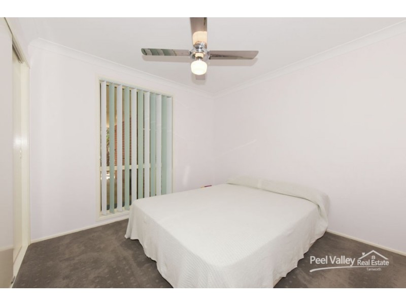 20 Carole Drive, Kootingal NSW 2352