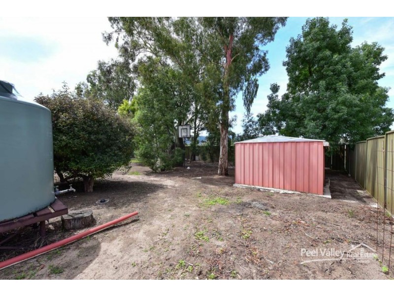 20 Carole Drive, Kootingal NSW 2352