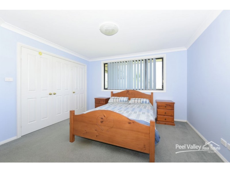 20 Leonora Crescent, Kootingal NSW 2352