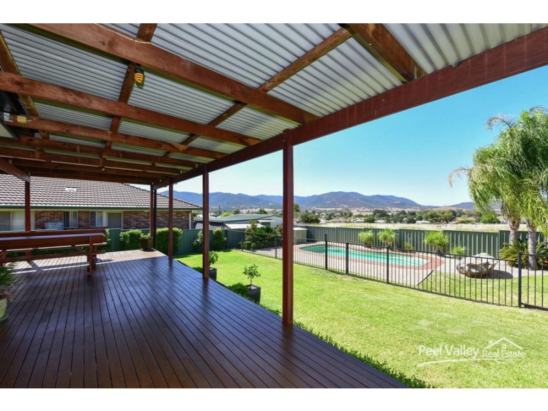 20 Leonora Crescent, Kootingal NSW 2352
