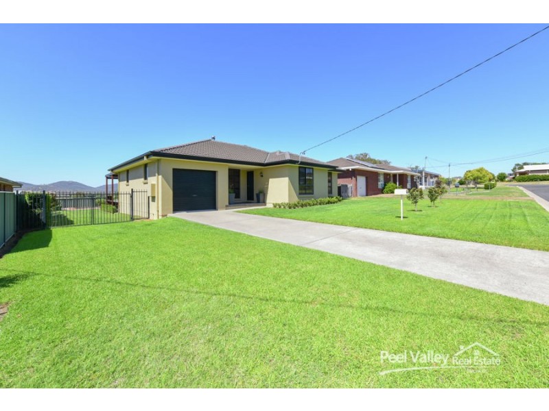 20 Leonora Crescent, Kootingal NSW 2352