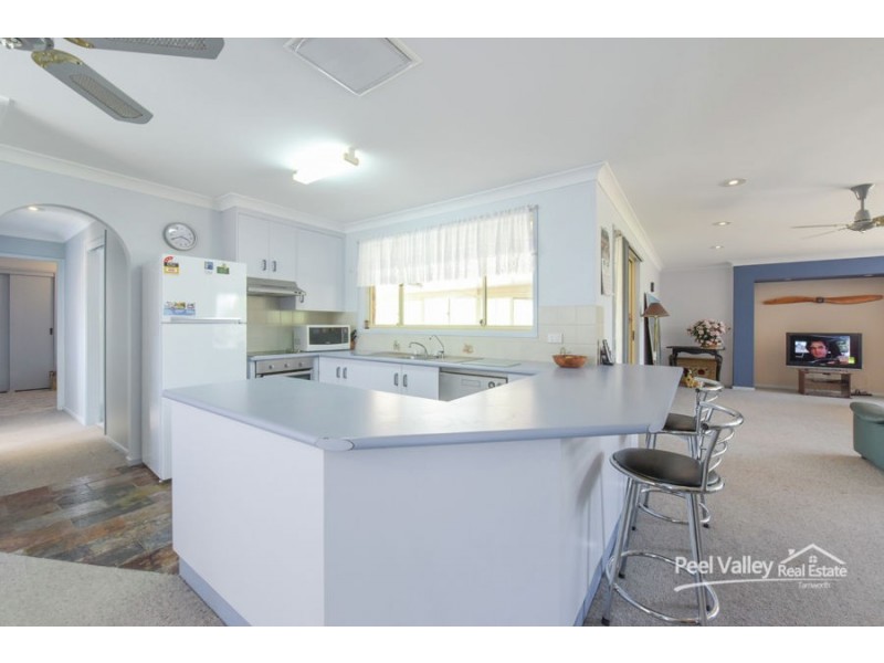 1 Goderich Court, Tamworth NSW 2340
