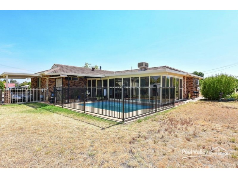1 Goderich Court, Tamworth NSW 2340