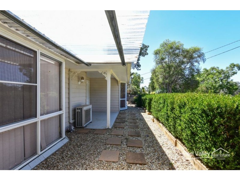 39 Railway Avenue, Duri NSW 2344