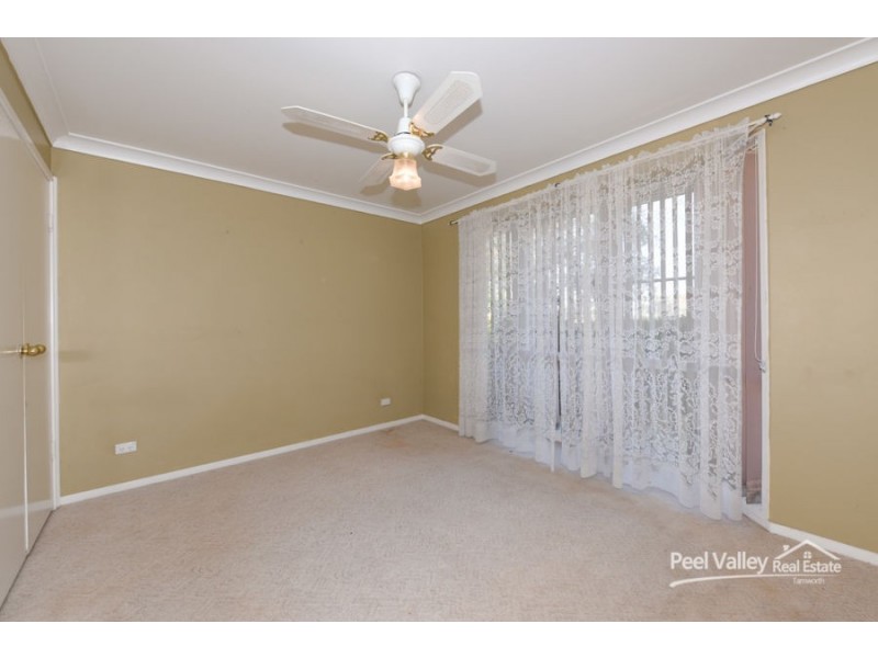 39 Railway Avenue, Duri NSW 2344