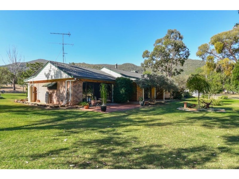 1069 Upper Moore Creek Road, Tamworth NSW 2340