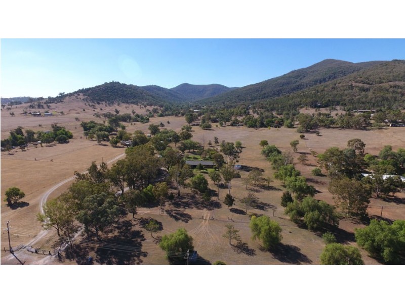 1069 Upper Moore Creek Road, Tamworth NSW 2340
