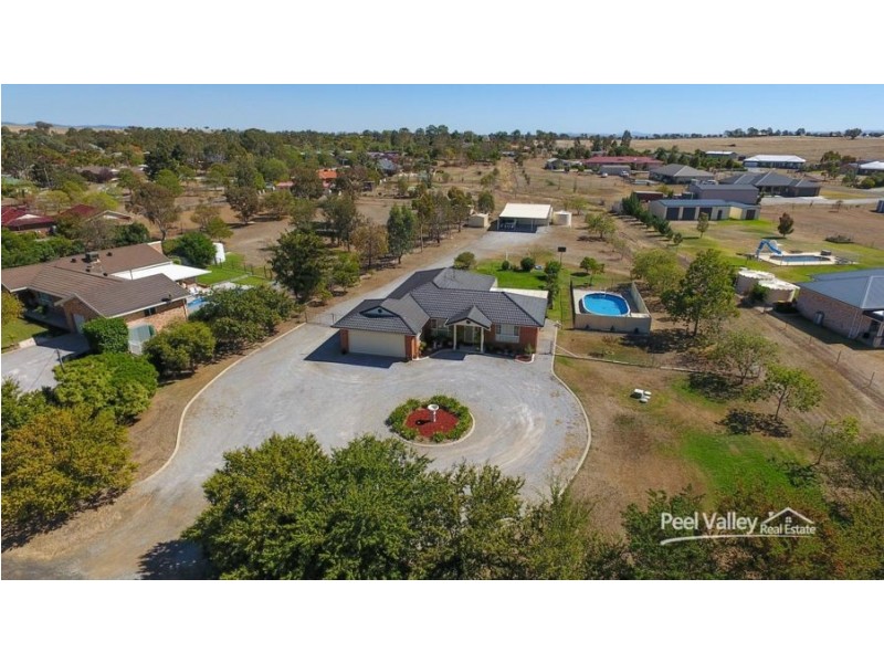 15 Palmer Drive, Tamworth NSW 2340