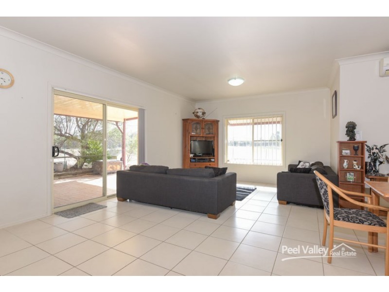 19 Palmer Drive, Tamworth NSW 2340