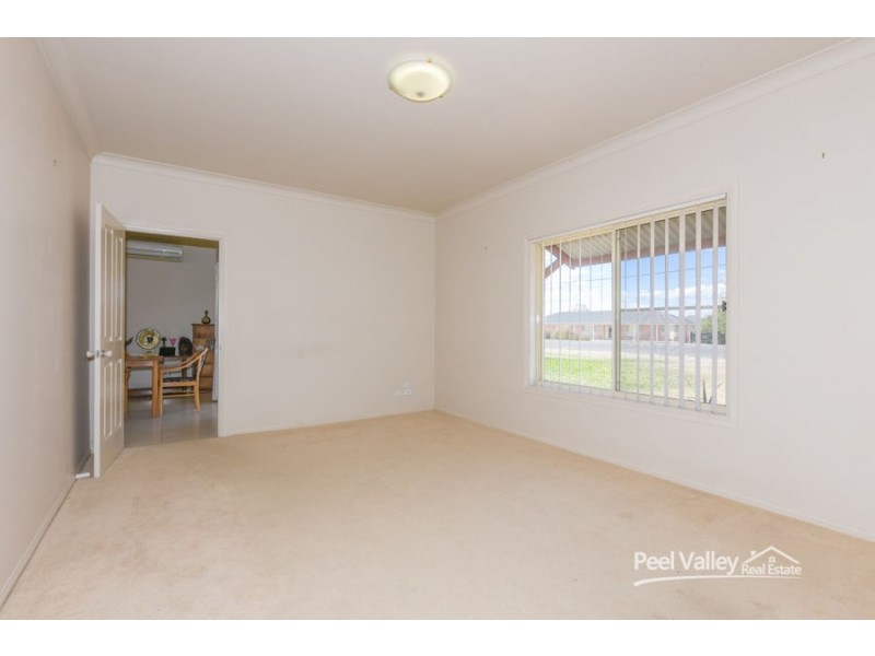 19 Palmer Drive, Tamworth NSW 2340