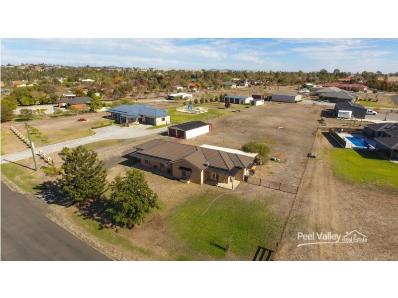 19 Palmer Drive, Tamworth NSW 2340