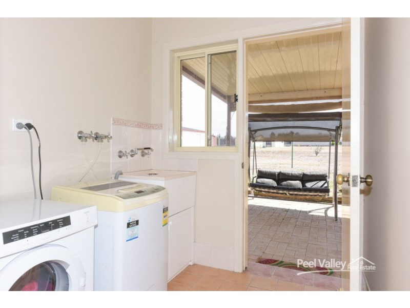 19 Palmer Drive, Tamworth NSW 2340