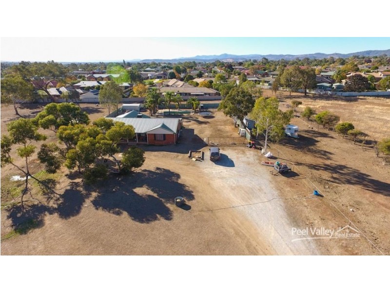 3 Warwick Road, Tamworth NSW 2340