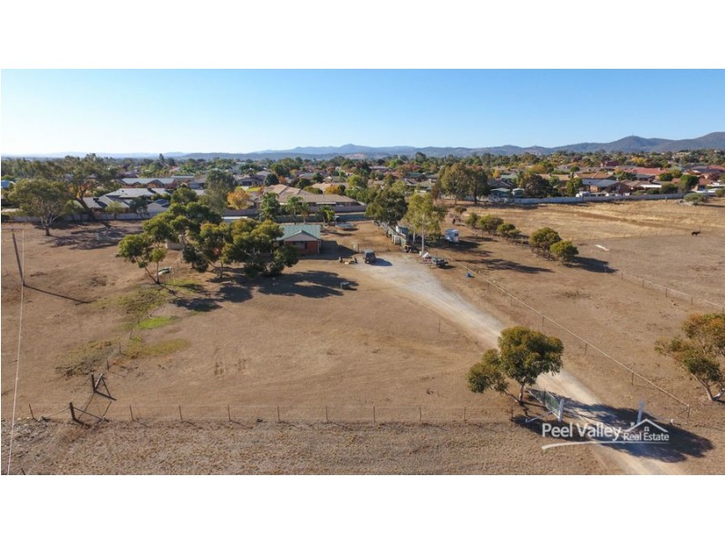 3 Warwick Road, Tamworth NSW 2340