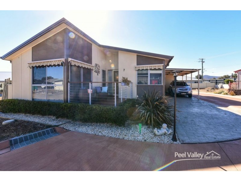 Unit 7/19-51 Warral Road, Tamworth NSW 2340
