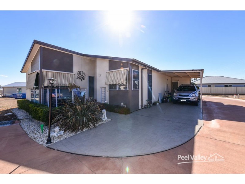 Unit 7/19-51 Warral Road, Tamworth NSW 2340
