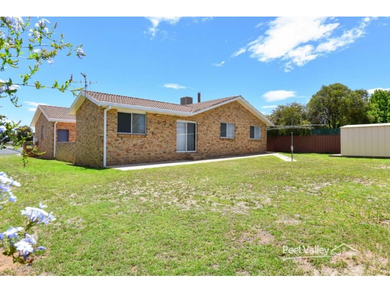 15 Kurrajong Street, Tamworth NSW 2340