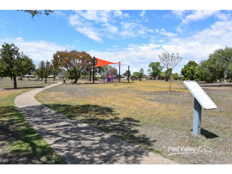 35 Waree Drive, Tamworth NSW 2340