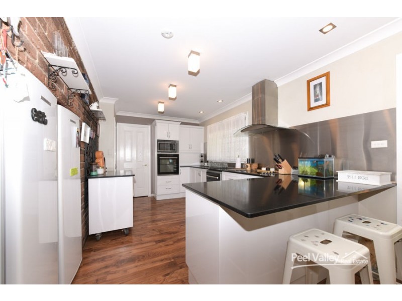 82 Eloura Road, Tamworth NSW 2340