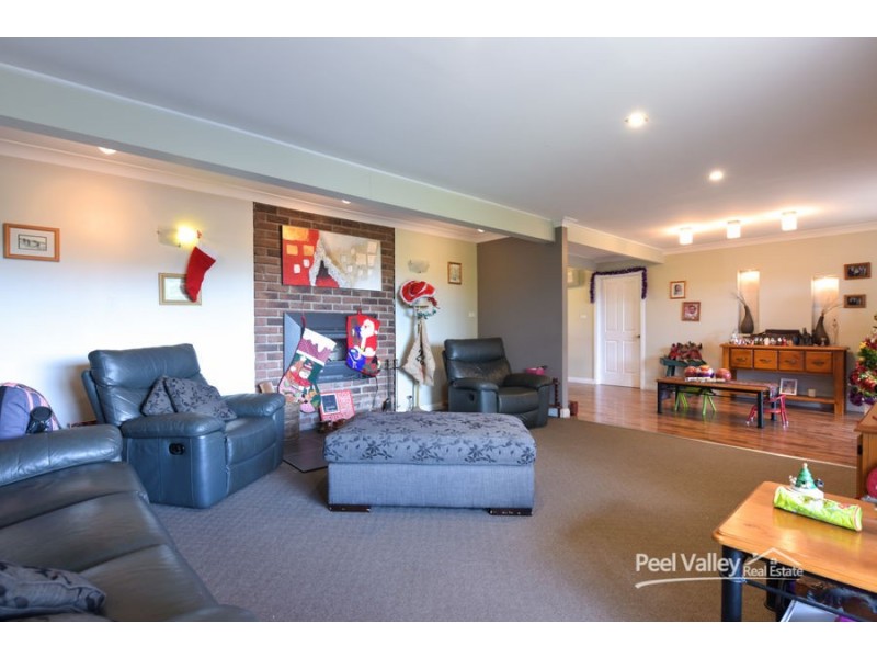 82 Eloura Road, Tamworth NSW 2340