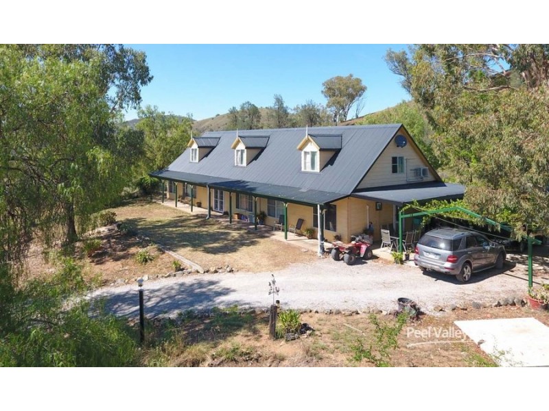 82 Eloura Road, Tamworth NSW 2340
