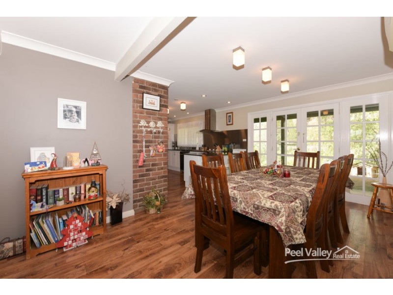 82 Eloura Road, Tamworth NSW 2340