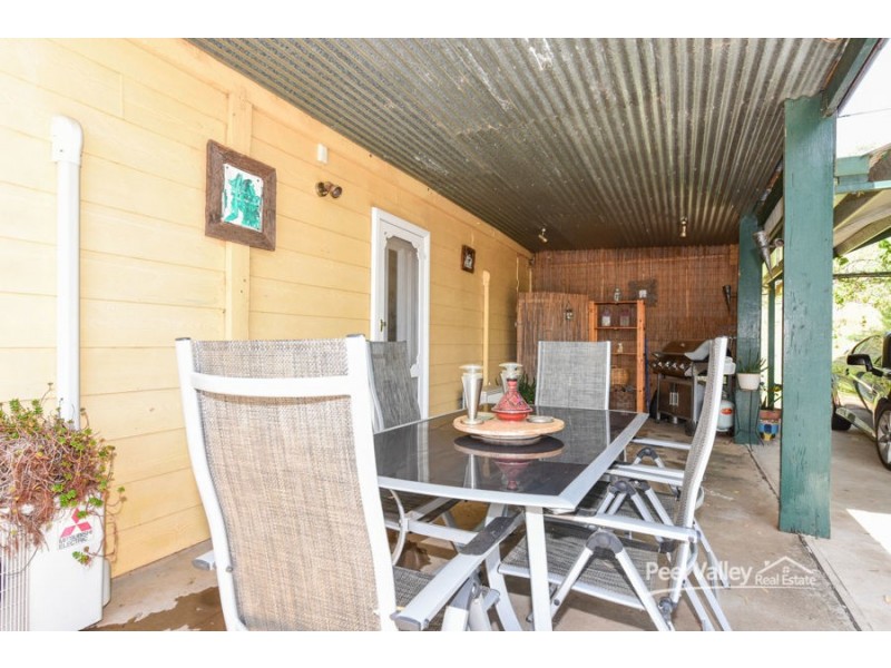 82 Eloura Road, Tamworth NSW 2340