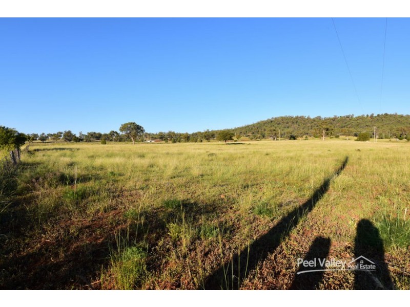 90 Pullmans Road, Tamworth NSW 2340