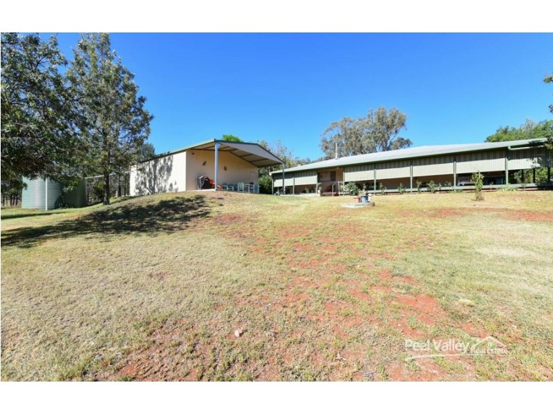 90 Pullmans Road, Tamworth NSW 2340