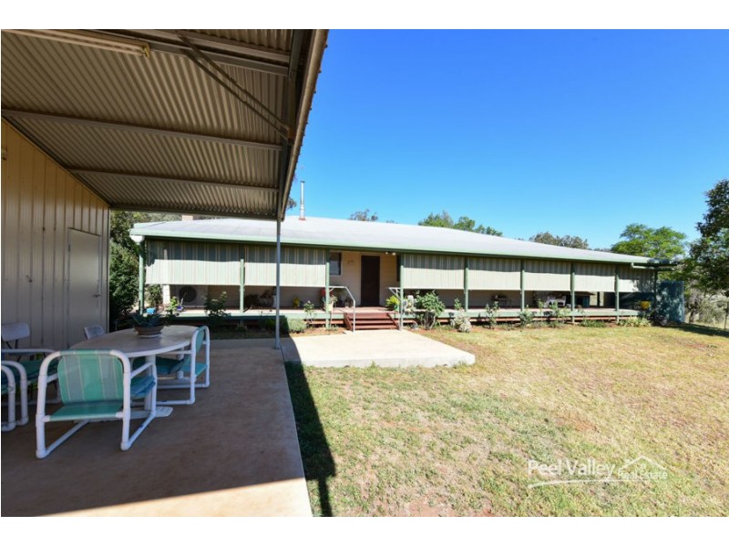 90 Pullmans Road, Tamworth NSW 2340