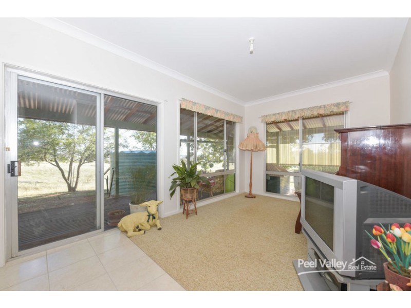 90 Pullmans Road, Tamworth NSW 2340