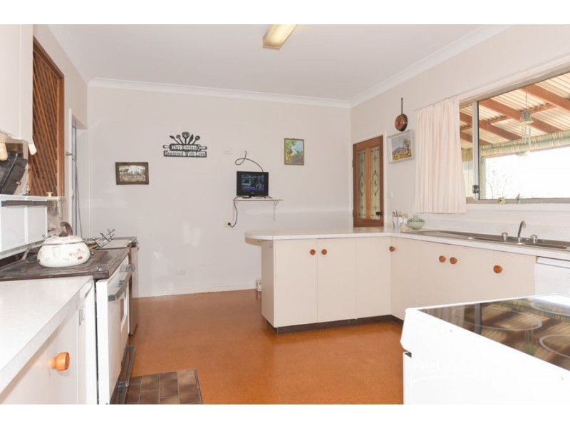 90 Pullmans Road, Tamworth NSW 2340