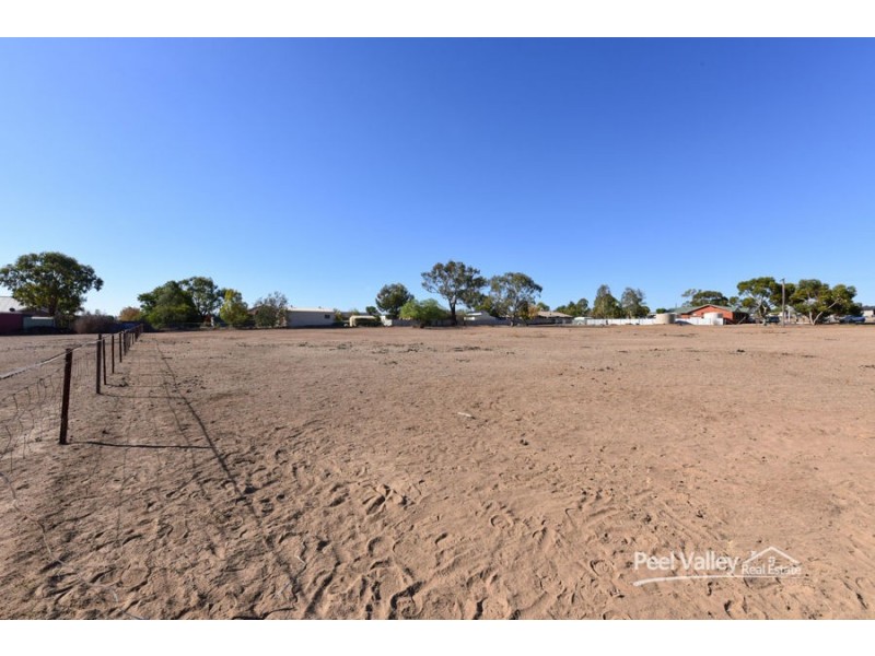 3 Warwick Road, Tamworth NSW 2340