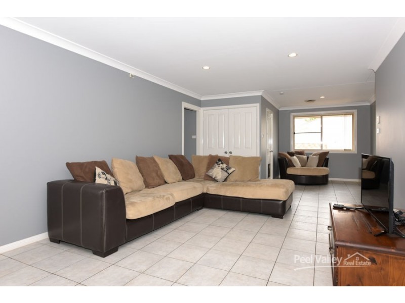 7 Leonora Crescent, Kootingal NSW 2352